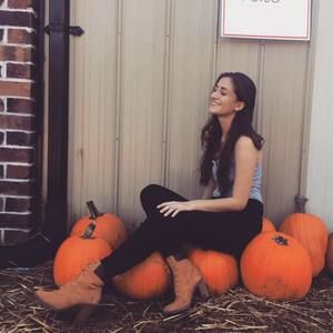 Meet your Posher, Bailey